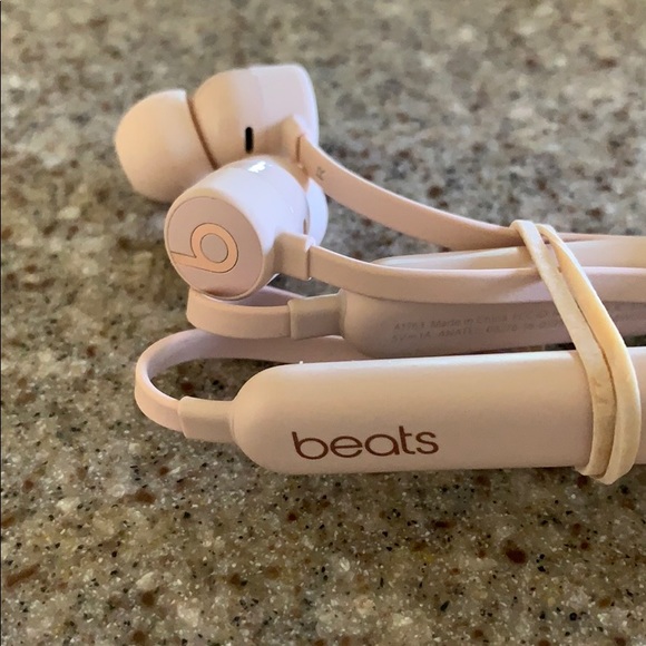 Accessories - Wireless Beats by Dre. Rose Gold
